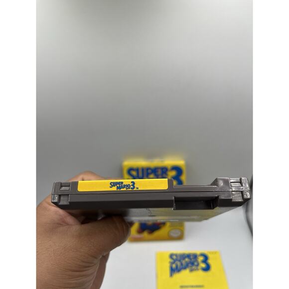 Super Mario Bros. 3 Nintendo NES CIB Complete - Picture 5 of 16